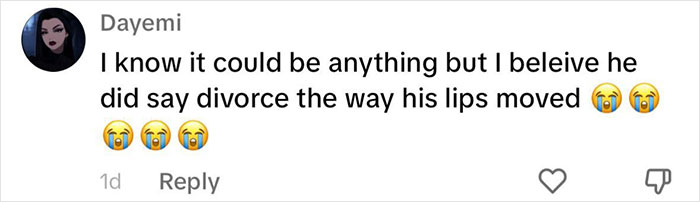 Lip Readers Worry About John Krasinski Asking For “Divorce” At Golden Globes With Emily Blunt Lip Readers Worry About John Krasinski Asking For “Divorce” At Golden Globes With Emily Blunt