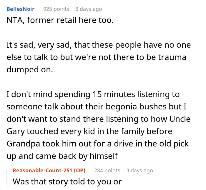 Shopper Shuts Up Trauma-Dumping Woman For Talking At Him While Checking Out 