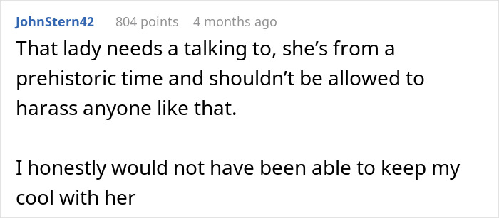 Woman Berated By Karen Over Her “Shameful” Outfit, Watches Her Audacity Change To Embarrassment Woman Berated By Karen Over Her “Shameful” Outfit, Watches Her Audacity Change To Embarrassment