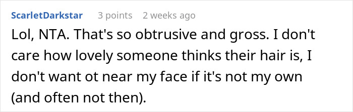 Dad Figures Out How To Make Woman On Plane Uncomfortable After She Refuses To Move Her Hair Away Dad Figures Out How To Make Woman On Plane Uncomfortable After She Refuses To Move Her Hair Away