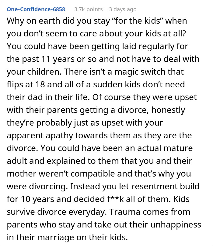 Man Proves To Daughter His New Girlfriend Is Not A Homewrecker, Reveals Real Reason He Left Mom Man Proves To Daughter His New Girlfriend Is Not A Homewrecker, Reveals Real Reason He Left Mom