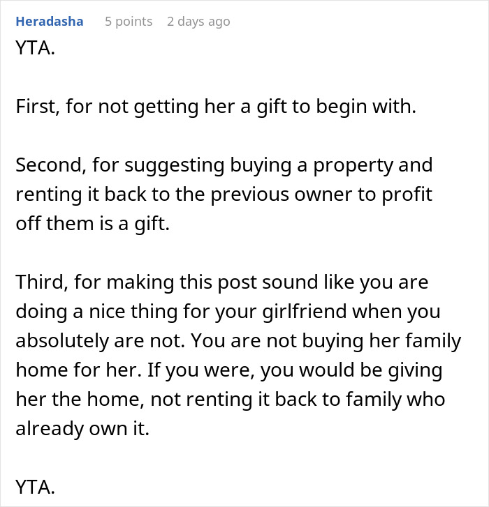 Woman Refuses To Sleep In Same Bed As BF After He Reveals Her Xmas Gift