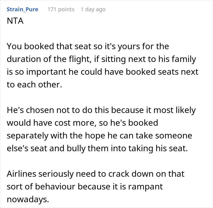 Woman Refuses To Switch Seats With A Man So He Can Sit With Family, Flight Attendant Intervenes