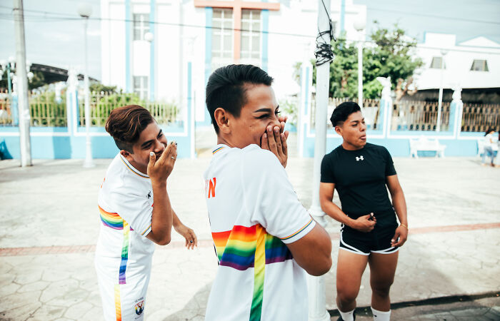 I Found A Soccer Team In The South Of Mexico Made Up By LGBTQ Members Only (10 Pics)