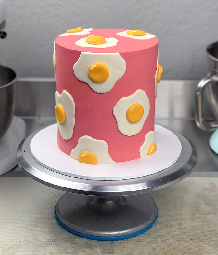 I’ve Had This Blank Cake In My Fridge For Too Long. So I Added Eggs To It