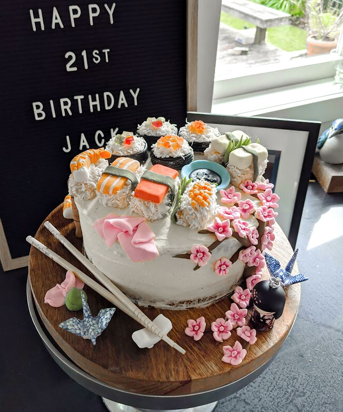 The Trip To Japan Got Canceled Due To COVID-19, So My Mum Made Me An Amazing Sushi Carrot Cake For My 21st Birthday