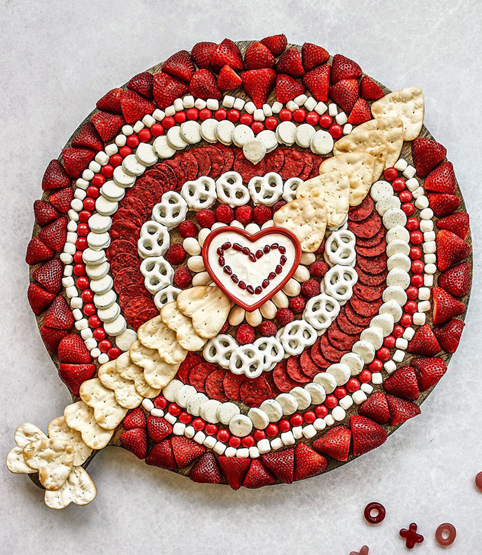Cupid Hit The Mark With This Adorable And Delicious Valentine's Snack Board