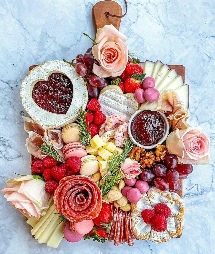 Perfect Charcuterie Board For Valentine's Day
