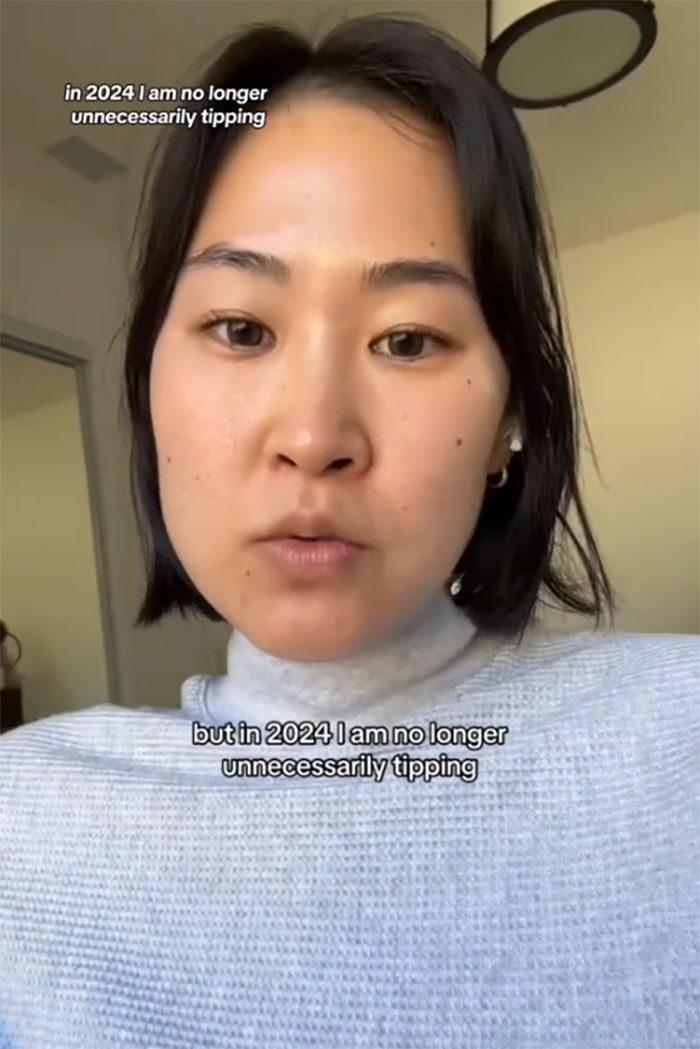 Woman Leaves Store Flabbergasted After Being Asked To Tip 25% Woman Leaves Store Flabbergasted After Being Asked To Tip 25%