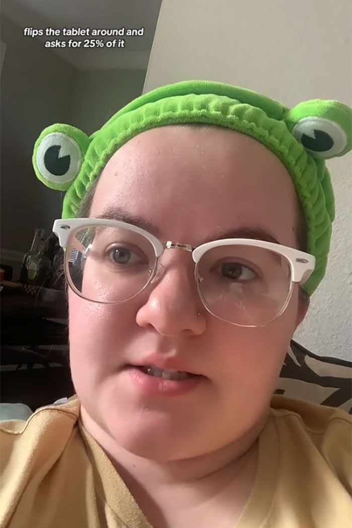 Woman Leaves Store Flabbergasted After Being Asked To Tip 25% Woman Leaves Store Flabbergasted After Being Asked To Tip 25%