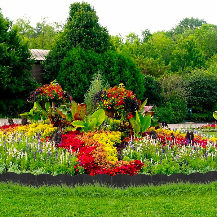 Picture of plastic flower bed edging with colorful flowers