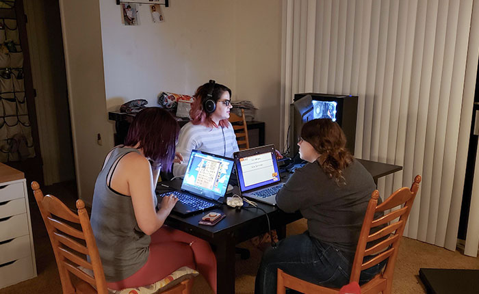 My Wife And Her Friends Are Having A LAN Party To Play Stardew Valley