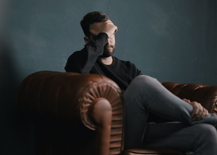 Bride And Groom Wear Lilac And Pink, Groom’s Family Decides That This Is An Issue Bride And Groom Wear Lilac And Pink, Groom’s Family Decides That This Is An Issue