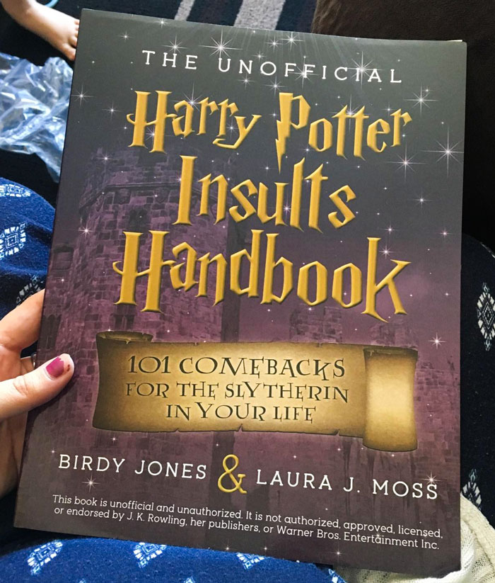 The Unofficial Harry Potter Insults Handbook: Perfect For Shutting Down Any Muggle Who Rivals Malfoy In Annoyance Level
