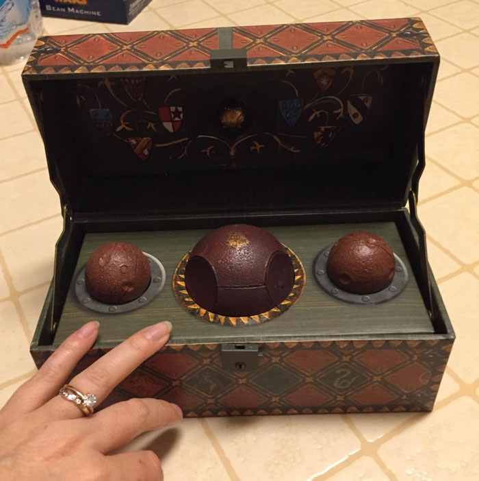 Get Your Fingers On This Epic Harry Potter Quidditch Set – Complete With Bludgers, Snitch, And A Stunning Keepsake Box!