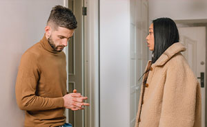 "I Told Her I Would Pick My Mom": Pregnant Woman Fails To 'Test' Her Spouse's 'Loyalty'