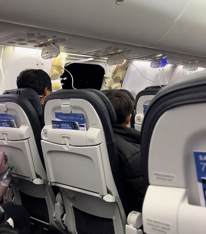 Phone Survives Falling From The Already Viral Alaska Airlines Flight Where A Door Was Lost Phone Survives Falling From The Already Viral Alaska Airlines Flight Where A Door Was Lost