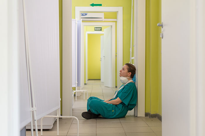 36 Workers In The Medical Field Share The Most Haunting Last Words They’ve Heard Patients Say