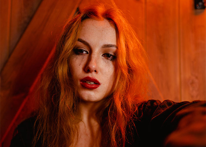 Man Gets Called Out For Telling His Friend The True Meaning Of Her “Chinese” Tattoo Man Gets Called Out For Telling His Friend The True Meaning Of Her “Chinese” Tattoo