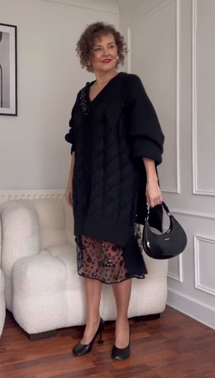 58-Year-Old Woman Loves See-Through Skirts, Wears Them With Confidence, Defying The Stereotypes 58-Year-Old Woman Loves See-Through Skirts, Wears Them With Confidence, Defying The Stereotypes