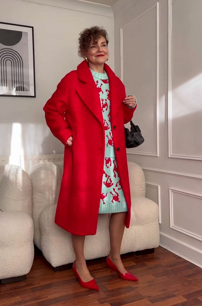 58-Year-Old Woman Loves See-Through Skirts, Wears Them With Confidence, Defying The Stereotypes 58-Year-Old Woman Loves See-Through Skirts, Wears Them With Confidence, Defying The Stereotypes