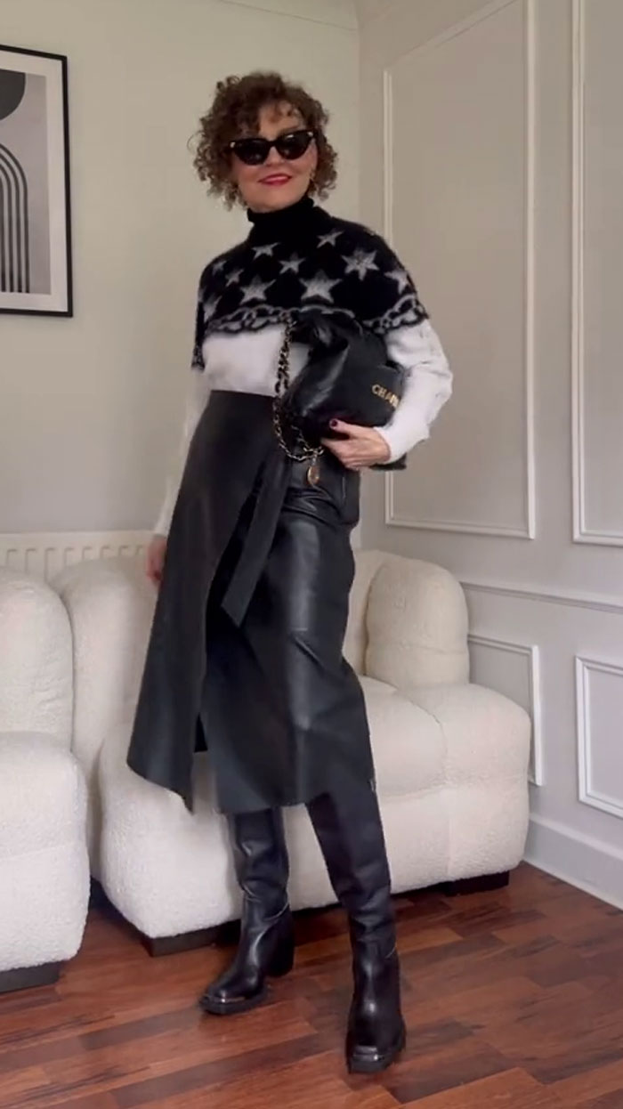 58-Year-Old Woman Loves See-Through Skirts, Wears Them With Confidence, Defying The Stereotypes 58-Year-Old Woman Loves See-Through Skirts, Wears Them With Confidence, Defying The Stereotypes