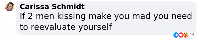 CNN Showed Two Men Kissing At Midnight, And Some Individuals Didn’t React Well To It CNN Showed Two Men Kissing At Midnight, And Some Individuals Didn’t React Well To It