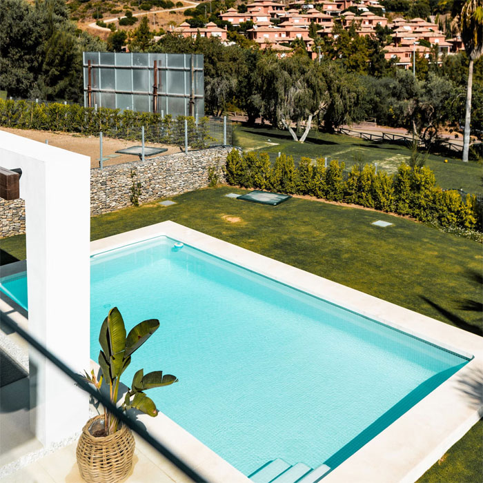 Dipping pool near the house Dipping pool near the house