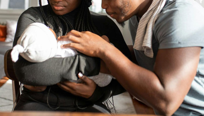 Husband Tells Wife To Stop Body-Shaming Him Or He Will Do The Same To Her, She's Left In Tears Husband Tells Wife To Stop Body-Shaming Him Or He Will Do The Same To Her, She's Left In Tears