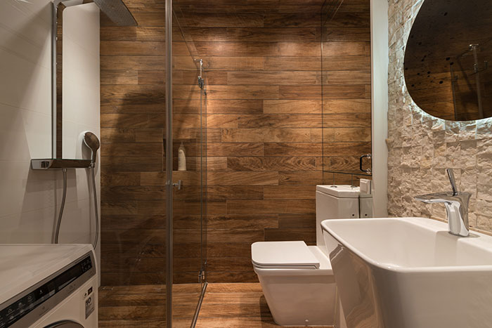 Bathroom with wood style tiles