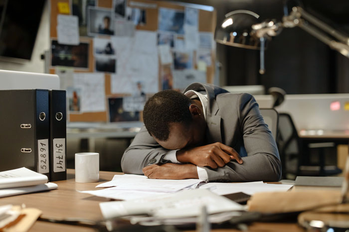 Engineer Decides To Nap Instead Of Working, Soon The Plan Backfires And Leaves Him Embarrassed