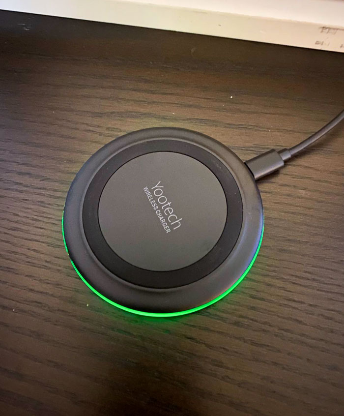  Wireless Charger - The Ultimate Gift For Your Tech-Savvy Boyfriend To Keep All His Gadgets Juiced Up, Even On The Go - No Pesky Wires Attached!