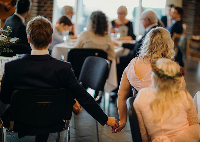 Couple Make Friends’ Wedding All About Their Proposal, Don’t See Revenge Coming Couple Make Friends’ Wedding All About Their Proposal, Don’t See Revenge Coming