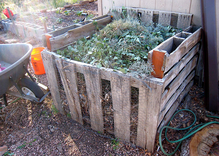 Wooden compost box 
