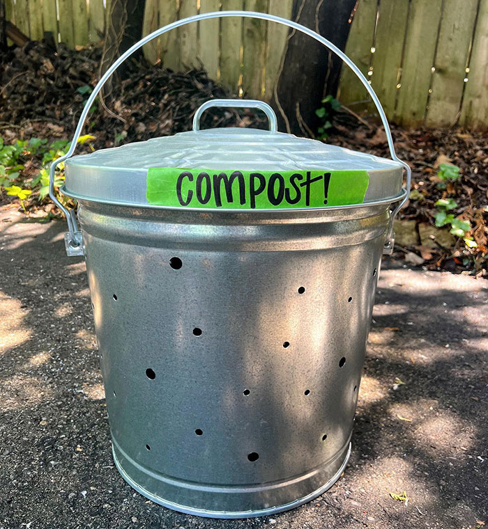 DIY metal composting bin 