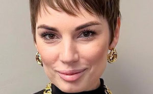 A Short Hair Specialist For Women Proves That Anyone Can Look Great With The Right Cut (30 New Pics)