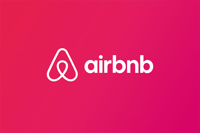 Man Leaves Bad Review On Airbnb, “Superhost” Sends His Wife Security Camera Pic Of Him Cheating