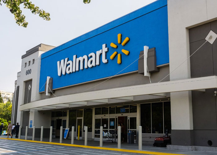 Violent Scene Captured At Walmart Store Is Compared To Post-Apocalyptic Film Online Violent Scene Captured At Walmart Store Is Compared To Post-Apocalyptic Film Online