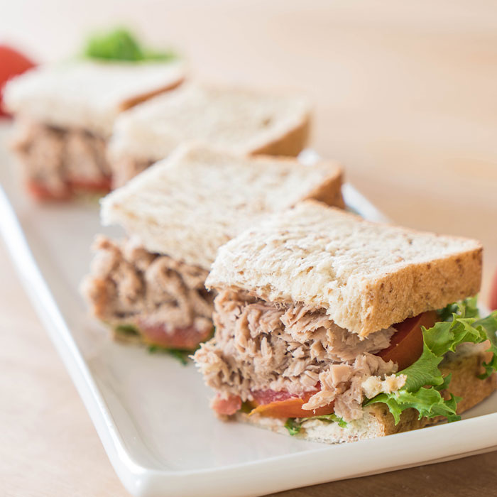 “Unfair And Inhumane”: Single Mother Fired For Eating Leftover Tuna Sandwich Strikes Back