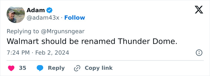 Violent Scene Captured At Walmart Store Is Compared To Post-Apocalyptic Film Online Violent Scene Captured At Walmart Store Is Compared To Post-Apocalyptic Film Online