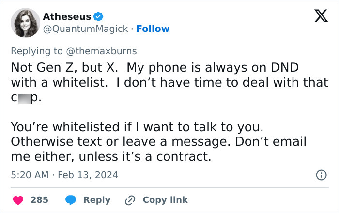 “I Check My Phone When I’m Available”: Netizens Keep Phones Silent And Don’t Plan On Changing That “I Check My Phone When I’m Available”: Netizens Keep Phones Silent And Don’t Plan On Changing That