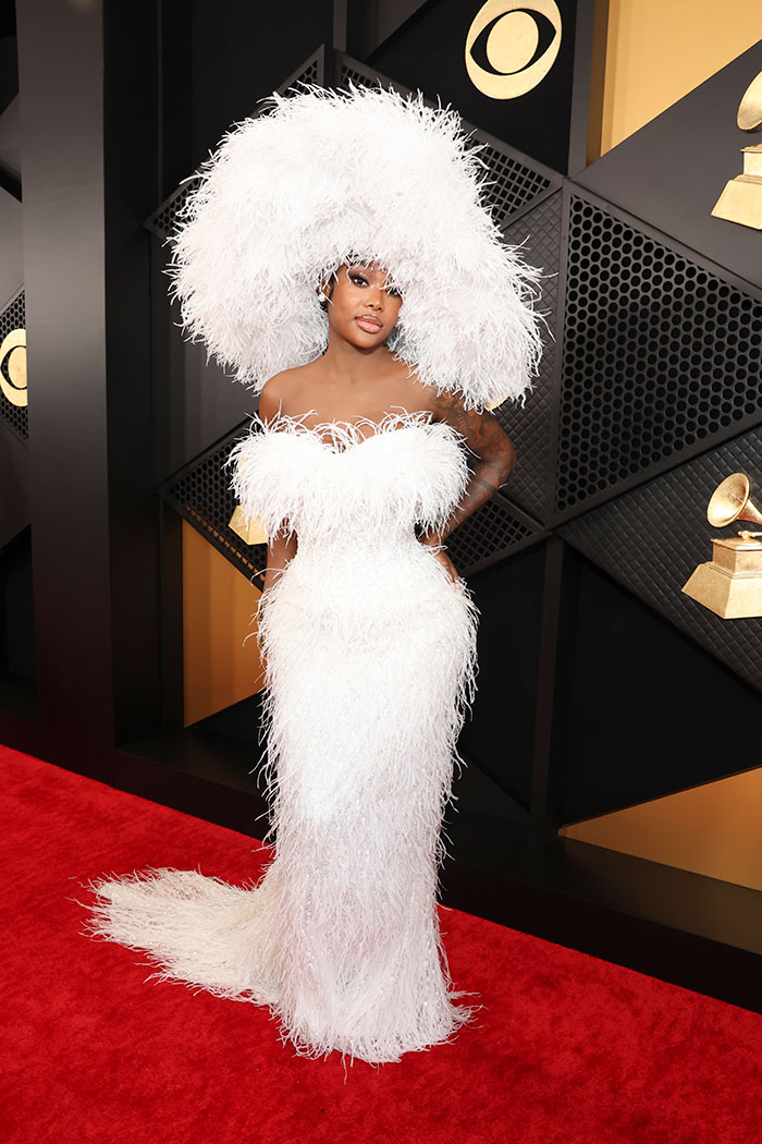 Summer Walker In A Feathery White Gown And Matching Oversized Hat