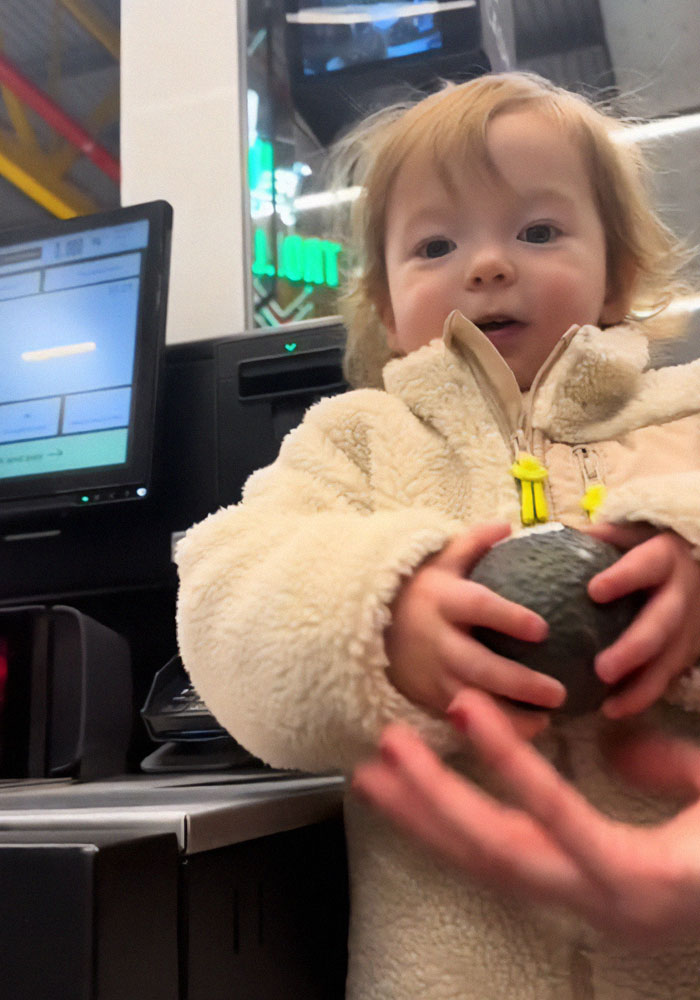 Mom’s Teaching Moment With Her Toddler At A Supermarket Checkout Sparks Backlash