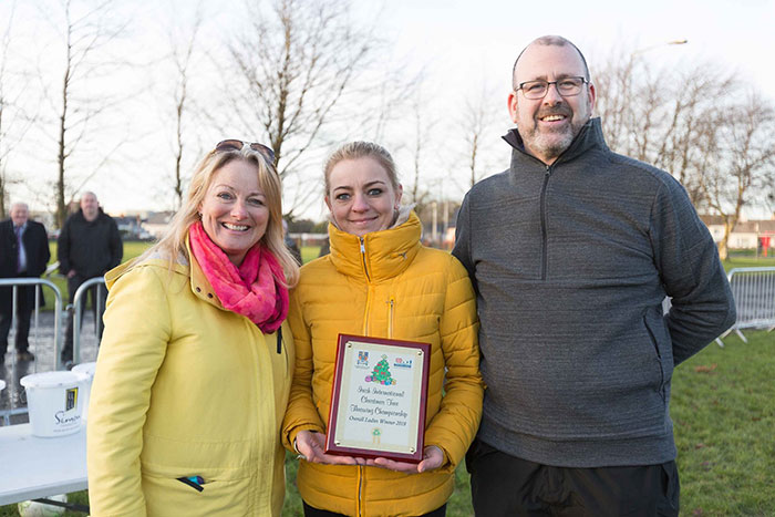 Woman Sues For £650K In Injury Claim, But Insurance Company Finds Photos Of Her Throwing A Tree Woman Sues For £650K In Injury Claim, But Insurance Company Finds Photos Of Her Throwing A Tree