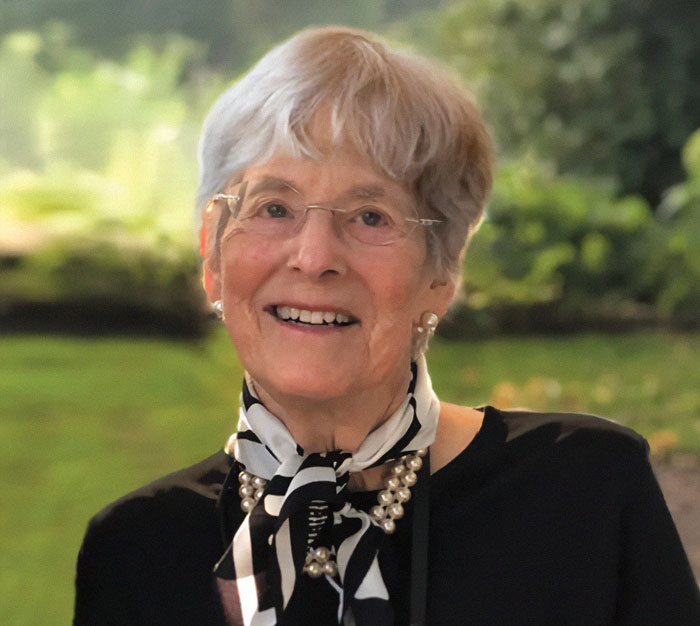 93-Year-Old Widow Donates $1 Billion To Make Med School Free In NYC’s Poorest Area 93-Year-Old Widow Donates $1 Billion To Make Med School Free In NYC’s Poorest Area