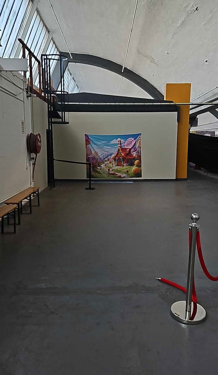 Terrible Willy Wonka ‘Immersive Chocolate Experience’ Makes People Chuckle After Pics Go Viral Terrible Willy Wonka ‘Immersive Chocolate Experience’ Makes People Chuckle After Pics Go Viral