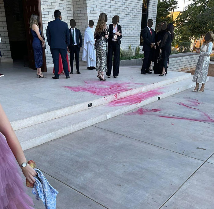 MIL From Hell Goes Out Of Her Way To Ruin Son’s Wedding, Now The Entire Town Hates Her