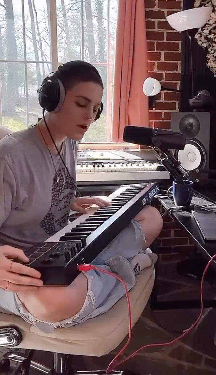 Dying Mom Creates A Final Song For Her Son And It Goes Viral