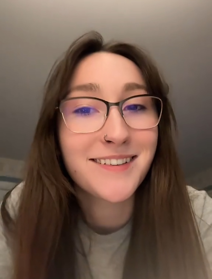 “I Know What You’re Doing”: Woman Shares Way She Spies On Partner, Sparks Outrage Online “I Know What You’re Doing”: Woman Shares Way She Spies On Partner, Sparks Outrage Online