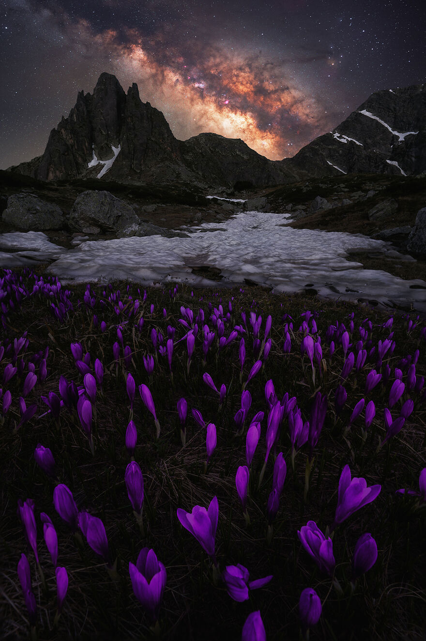 A Spring Night In The Mountain